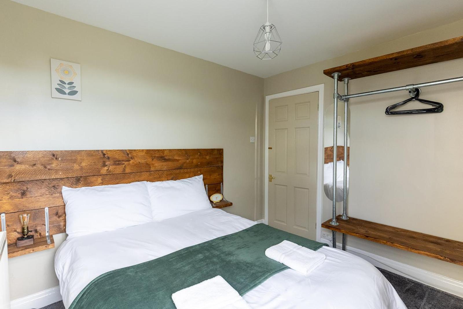 Beachfront Apartment - Ground Floor Apartment With Sea Views, Next To The Beach, Bridlington, North Yorkshire Bessingby Kültér fotó