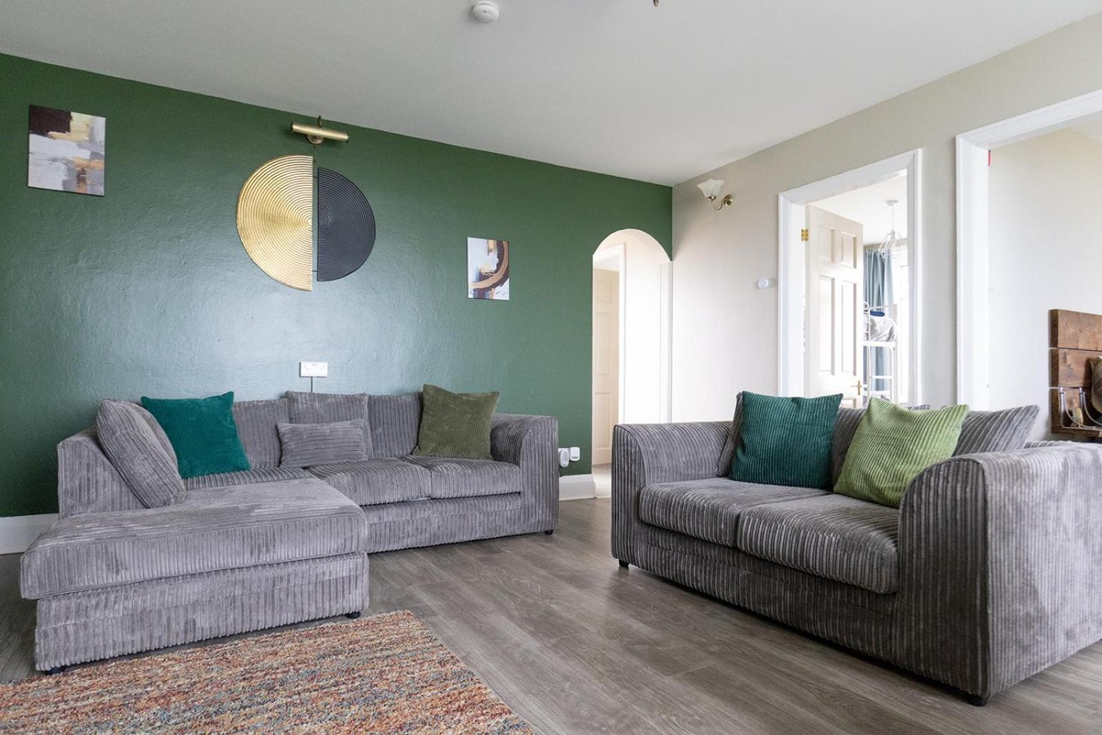Beachfront Apartment - Ground Floor Apartment With Sea Views, Next To The Beach, Bridlington, North Yorkshire Bessingby Kültér fotó
