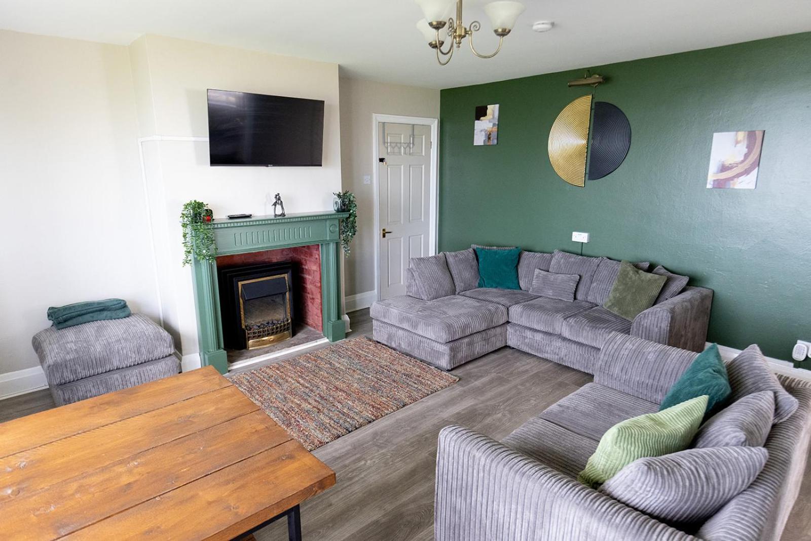 Beachfront Apartment - Ground Floor Apartment With Sea Views, Next To The Beach, Bridlington, North Yorkshire Bessingby Kültér fotó